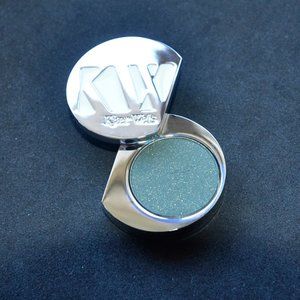 NIB KJAER WEIS Iconic Eyeshadow Compact Green Depth *Never Used